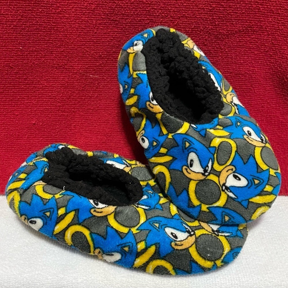 Sonic The Hedgehog Babba Slippers Plush & Sherpa Youth Boys 8" Anti-Slipโ Grip